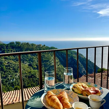 Casa de Férias évasion Authentique à èze, Avec Vue